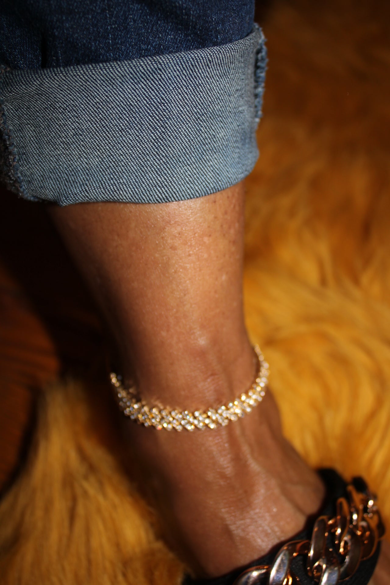 Hathorway | Xuan Buffalo Horn Thick Oval Link Chain Ankle Bracelet |  ourCommonplace